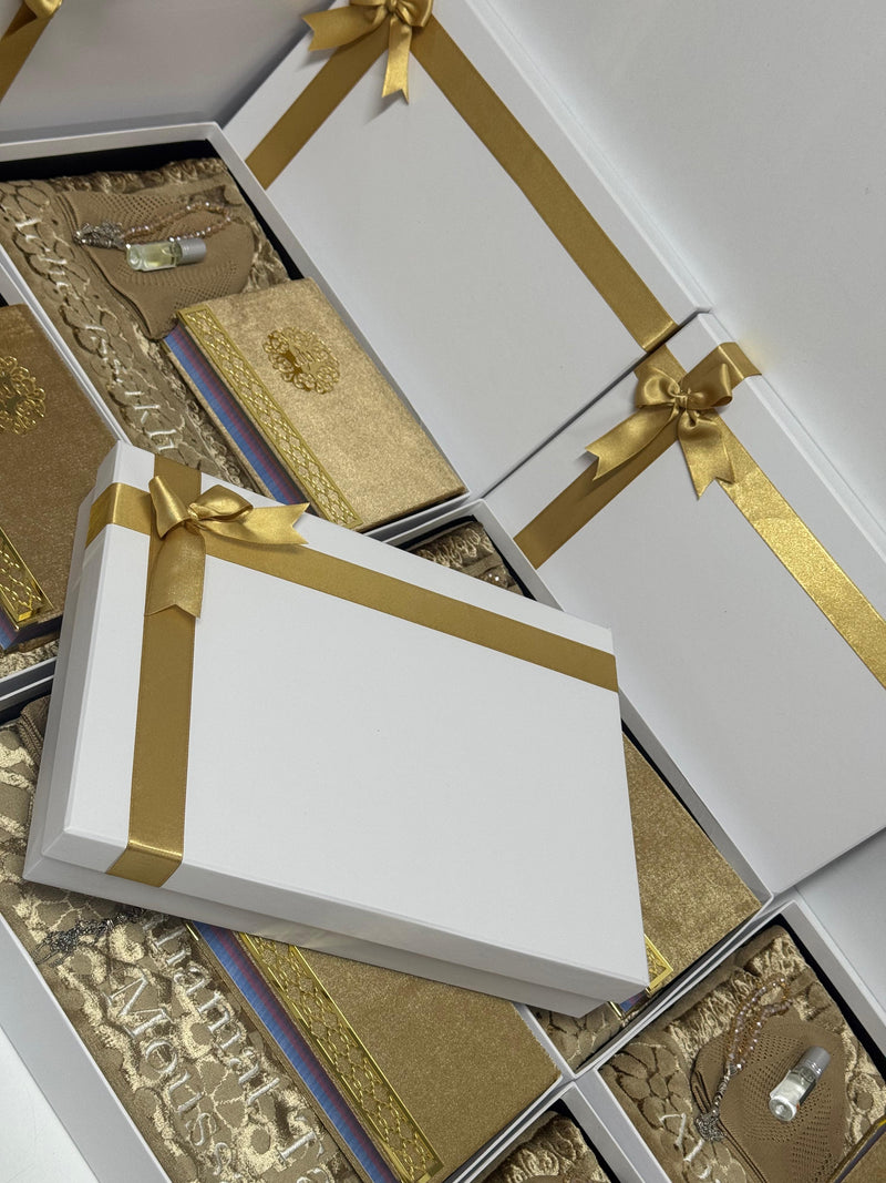 İsme özel lüks seccade takımı Kur’an-ı Kerimli damat bohçası çeyizlik hediyelik takım