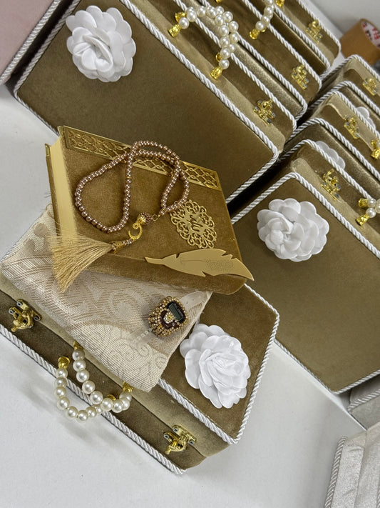 Kadife İnci Çantalı Seccade Takımı Kuranı Kerimli